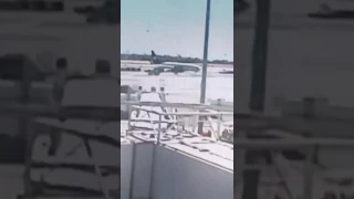 Momento exacto del incidente de Aeroméxico en aeropuerto de Los Ángeles