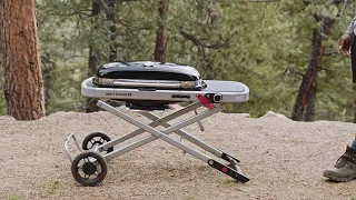 Weber Traveler - Feature Close Up: Folding Down