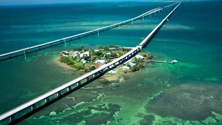 На Key West по архипелагу Флорида Кис по 42 мостам .