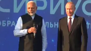 PM Shri Narendra Modi and President Putin at Sirius Educational Centre in Sochi, Russia