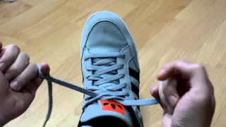 Life hack: Tie a shoelace in 2 seconds