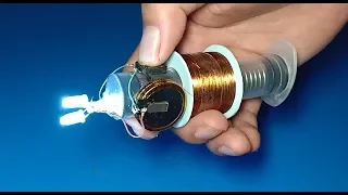 DIY hand crank generator for emergency light , Free energy device in 2019