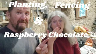 Fencing with mesh, Building with Blocks and cooking with Chocolate: 135