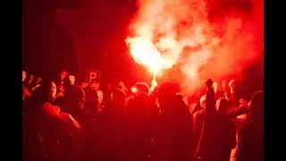 BVB-Fans empfangen die Derbysieger in Brackel