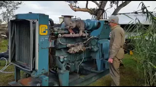 Paddleboat PS Tarella - Huge old Dorman 6QT Diesel generator startup