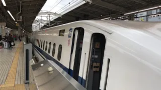 新幹線のぞみ27号 女性車掌の指差喚呼の声が大きい 2018 Kyoto station