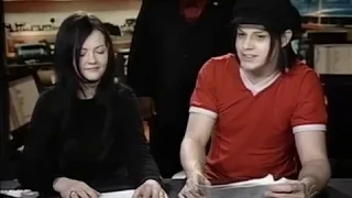 Late Night 'The White Stripes Loves NBC 4/25/03