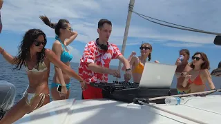 TECH HOUSE Summer Mix DJ SET Live Boat Party - July 2022 - MadRic