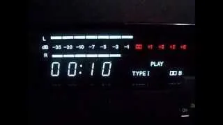 Harman Kardon TD 420 Cassette Deck in action