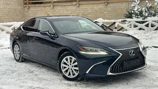 Гибридный бизнес седан. Lexus ES300h. Псков.