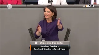 DBT 27.04.2022 * Bundeswehrsondervermögensgesetz * Annalena Baerbock B90/Grüne Bundesministerin