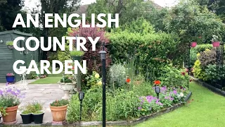 A Walk Through Ivy’s Beautiful English Country Garden 🌸