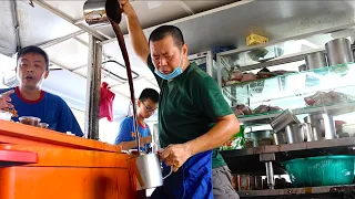 Crazy Moves! Crazy Skills! Amazing Speed from a Coffee Master in Penang