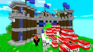 MINECRAFT 2v2 TNT WARS! DEFEND YOUR CASTLE! (Last King Standing with Unspeakable!)