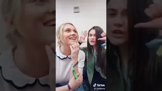 Lola Flanery with Eliza Taylor (The100 cast TikTok)