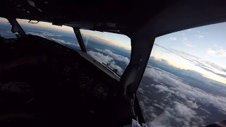 [HD] Boeing 737-800 GoPro Cockpit View Landing Paris Charles de Gaulle