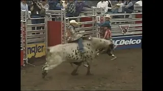 Navajo bucks Bart Jackson - 99 PBR Oklahoma City