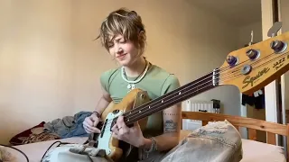 Them Changes - Thundercat (Eliana @femalien Beabadoobee Bassist Cover)