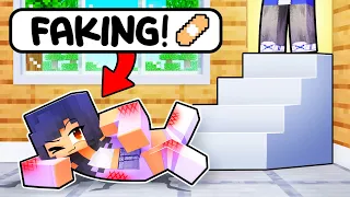 Aphmau Faked GETTING HURT in Minecraft!