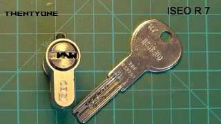 [003]Iseo R7 picked and gutted.