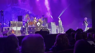 Jason Bonham's Led Zeppelin Evening performing When The Levee Breaks on Apr 20, 2024