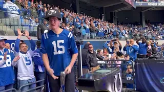 Purdue's Zach Edey makes big entrance to Colts-Titans game