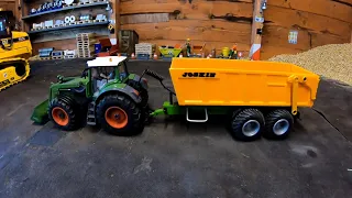 Siku Control 32 Fendt 6769 & Joskin Trailer.