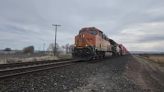 55 MPH BNSF S Train with NS and CSX Locomotives at Finley WA (Fallbridge Subdivision)