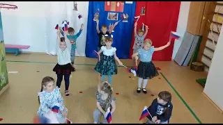Танец детей в детском саду на день Народного Единства