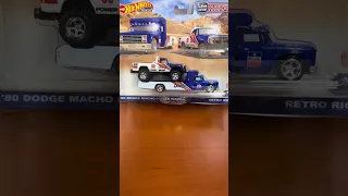 Hot Wheels Team Transport Dodge Macho Power Wagon & Retro Rig