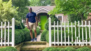 GARDEN TOUR: The Bungalow Garden with the Appletini Green Door | Linda Vater