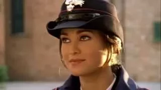 Manuela Arcuri & Roberta Giarrusso in Carabinieri