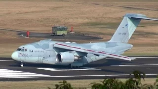 岐阜基地XC-2 着陸俯瞰　C-1と大きさ比較