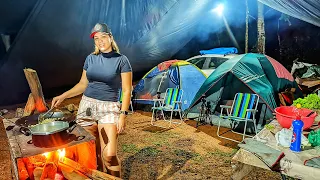 Chuva Vento Escuridão carro quebrado nunca passamos por isso, Montamos acampamento debaixo de chuva