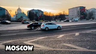 ⁴ᴷ WHAT CARS DRIVE IN THE CENTER OF MOSCOW 🇷🇺 We walk around the city and look at the cars