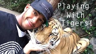 Playing With Tigers, Lions & Jaguars in Mexico City! | Lewis Hamiltion Snapchat Vlog