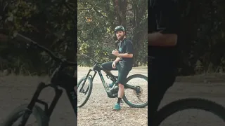 Aprende a hacer Bunny Hop salta sobre tu bici con este video.