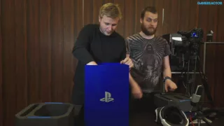 Quick Look - PlayStation VR VIP Kit Unboxing
