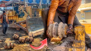 Amazing Technique of Repairing Bulldozer KOMATSU D85 Track Roller