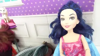 Descendants 3 Uma Crashes Mal’s Slumber Party Part 2