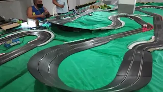 Réplicas SCX numa pista grande de Autorama Estrela