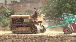 Aratura con cingolato Oliver-Cletrac a Castello di Serravalle