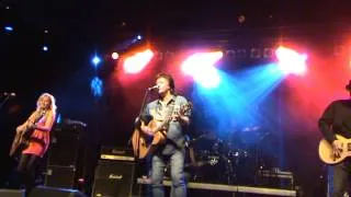 Chris Norman & Band live in Ostrava - Stumblin'in.MPG