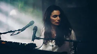 Yael Naim : Familiar (live from Release party)