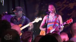 Fatoumata Diawara - Bissa (Live at Sydney Festival) | Moshcam