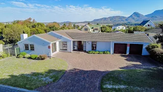 4 bedroom house for sale in Grabouw │ Pam Golding Properties