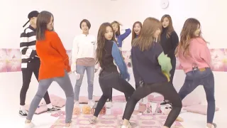 Twice Beyoncé 7/11 choreo but they are not Alcohol-free