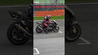 Ducati Desmosedici GP22 Latihan Start Pake Holeshot Device Depan Baru