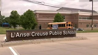 L’Anse Creuse Public Schools face backlash from teachers for back-to-school plan