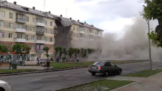 Первые минуты обрушения дома в Междуреченске.